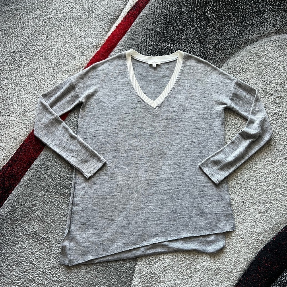 Wilfred Aritzia Sherbrooke Asymmetrical Hem V Neck Gray Sweater